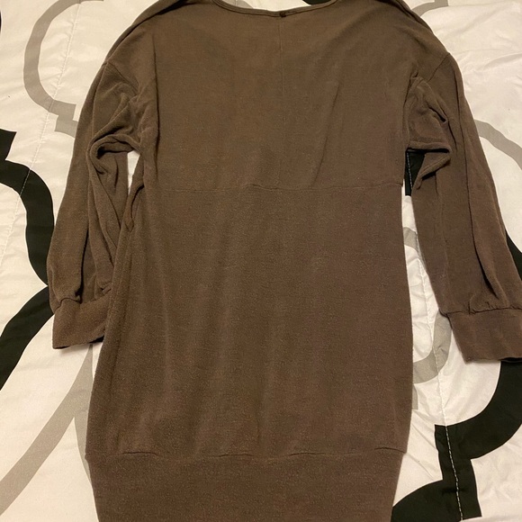 Brown sweater - Picture 2 of 2